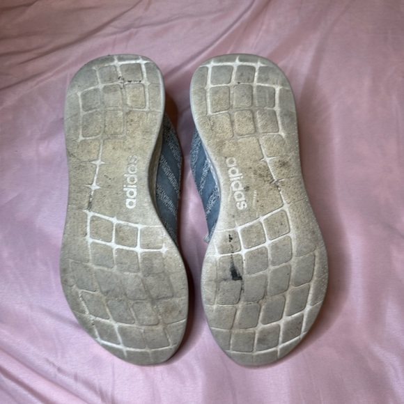 Adiads - Picture 2 of 3